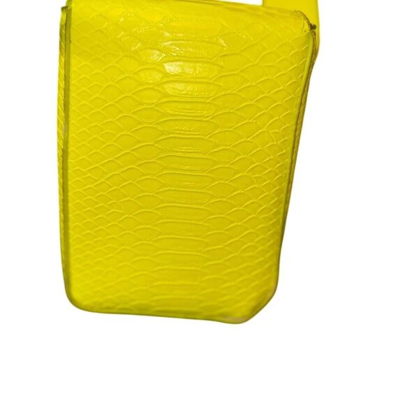 BP Women's Neon Croc Embossed Crossbody Bag with Adjustable Strap 6.5” X 4.5” - Picture 3 of 13